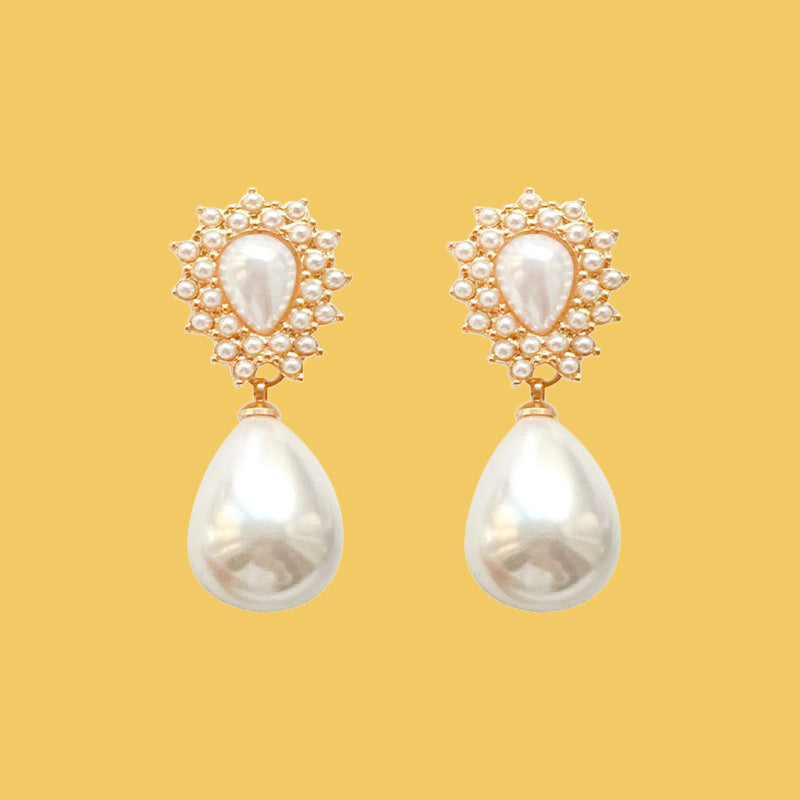 Julia Retro Pearl Earrings